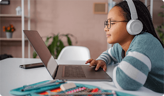 Early coding education producing larger cognitive gains